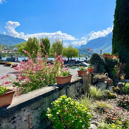 Romantic Lake & Mountain Apartment Pure Swissness *