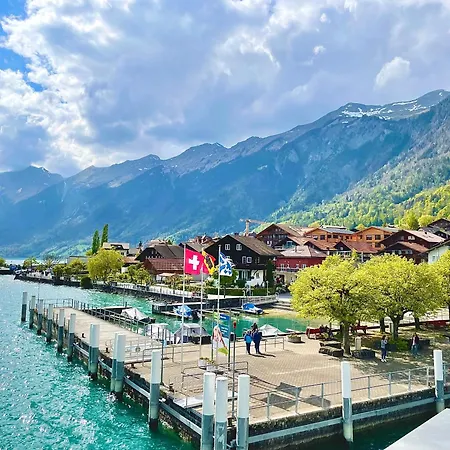 Romantic Lake & Mountain Apartment Pure Swissness *