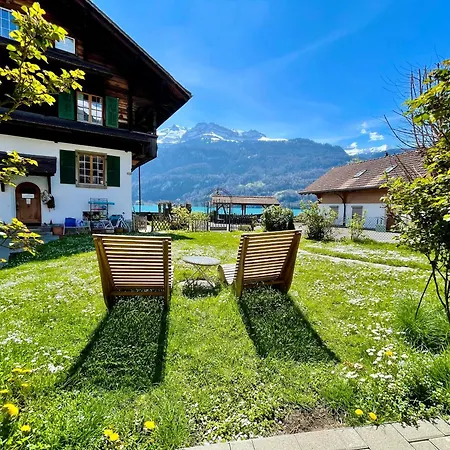 Romantic Lake & Mountain Apartment Pure Swissness