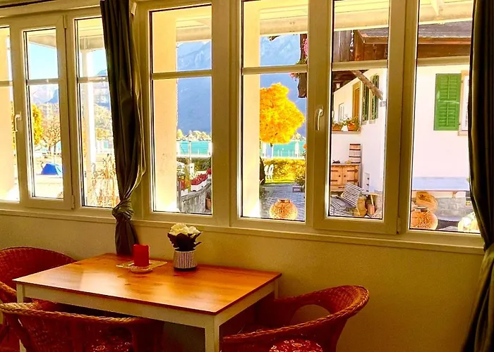 Romantic & Mountain Pure Swissness Апартаменты Бриенц